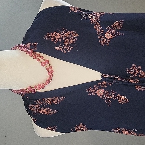 Derek Lam 10 Crosby Blue with Pink Floral V-Neck Flowy Sleeveless Top - Sz 2 - Picture 2 of 7